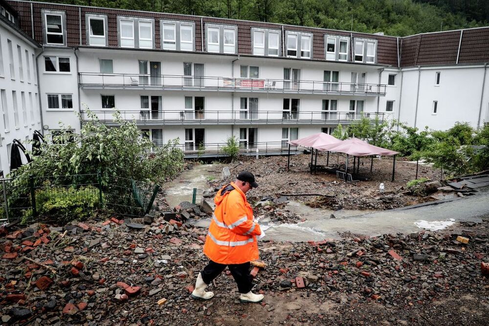 Thunderstorm with heavy rain hits North Rhine-Westphalia  / FRIEDEMANN VOGEL