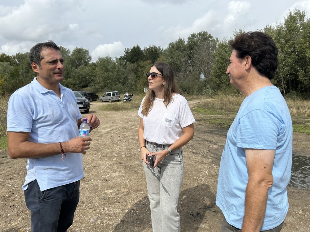 Cien voluntarios recogen una tonelada de basura en Cabañuelas