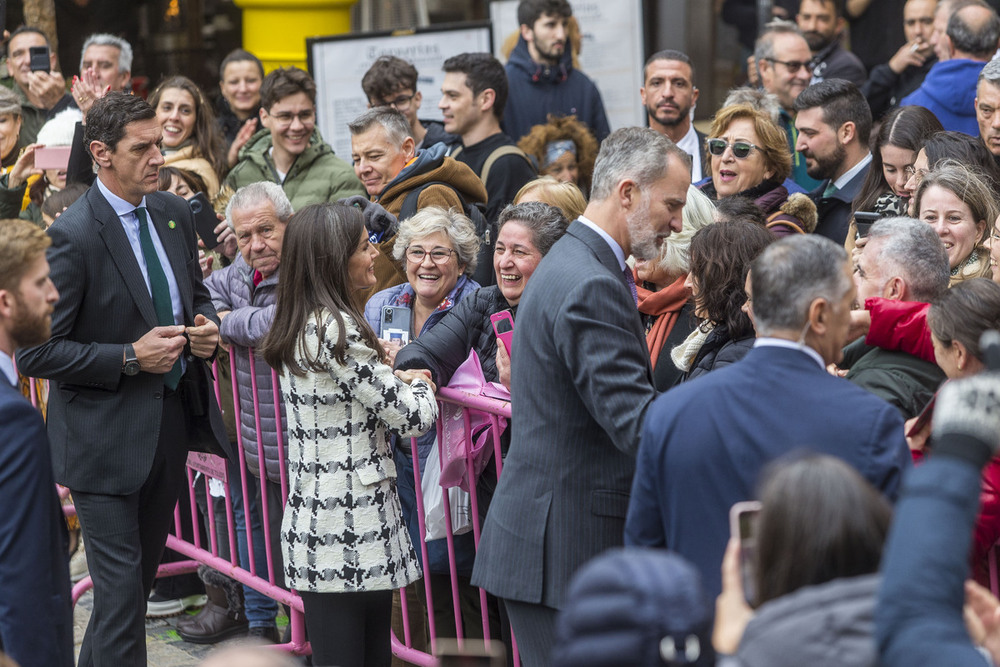 La visita de los reyes hace sonreír a los toledanos