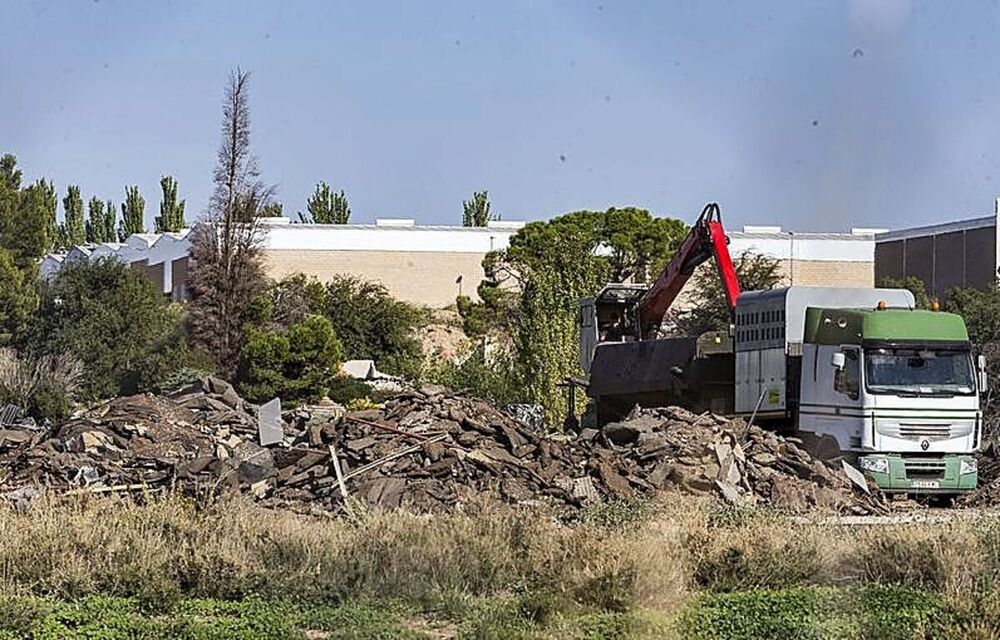 Pese a estar abandonada la nave de 'Standard' aguantó los daños de Filomena.