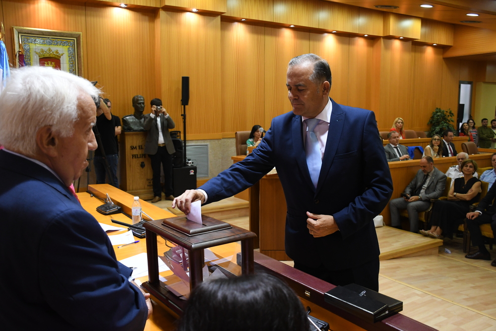 Pleno de constitución de la nueva Corporación y de investidura del alcalde de Talavera.  / MANU REINO