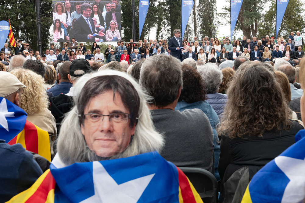 Puigdemont afirma que solo él puede 