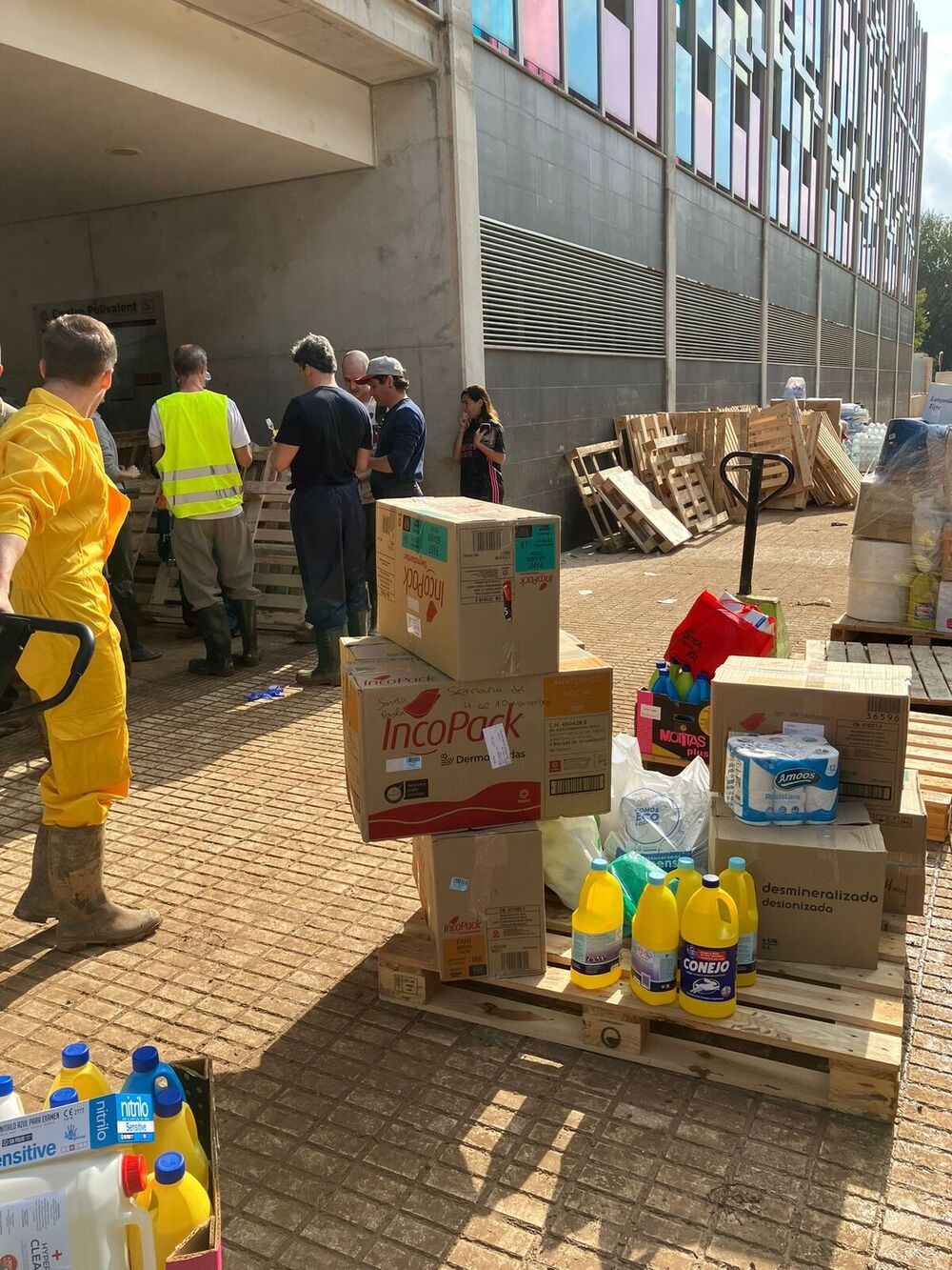 El Ciudad Imperial lleva a Algemesí 500 kilos de ayuda