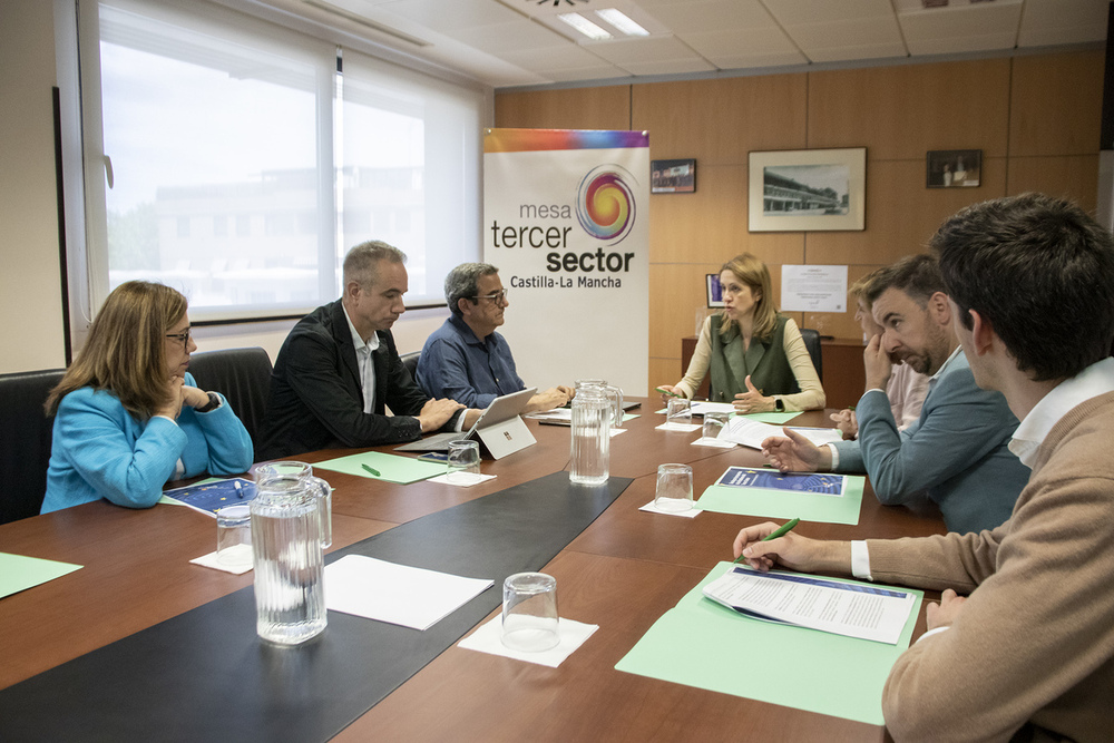 El PSOE presume de récord de empleabilidad en la región