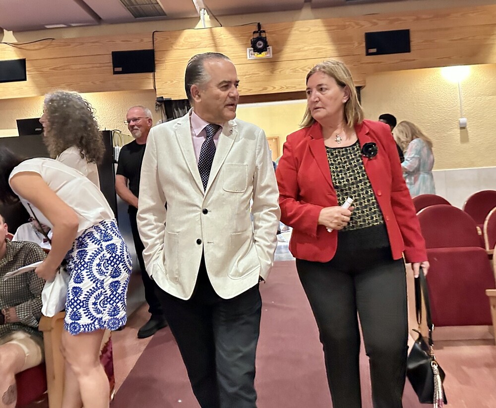 Alumnos del ÍES Ribera del Tajo celebran su graduación