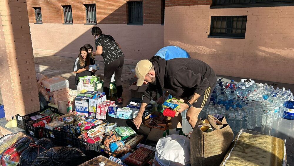 Éxito total en la recogida de alimentos de Santa Bárbara