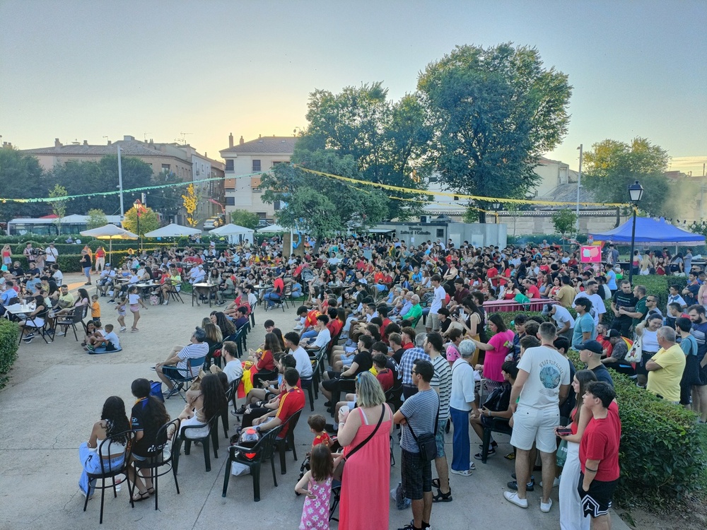 Noche redonda de inicio de fiestas de San Antón