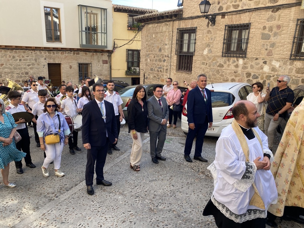 Milagros Tolón asiste a la Misa de la Virgen de la Estrella