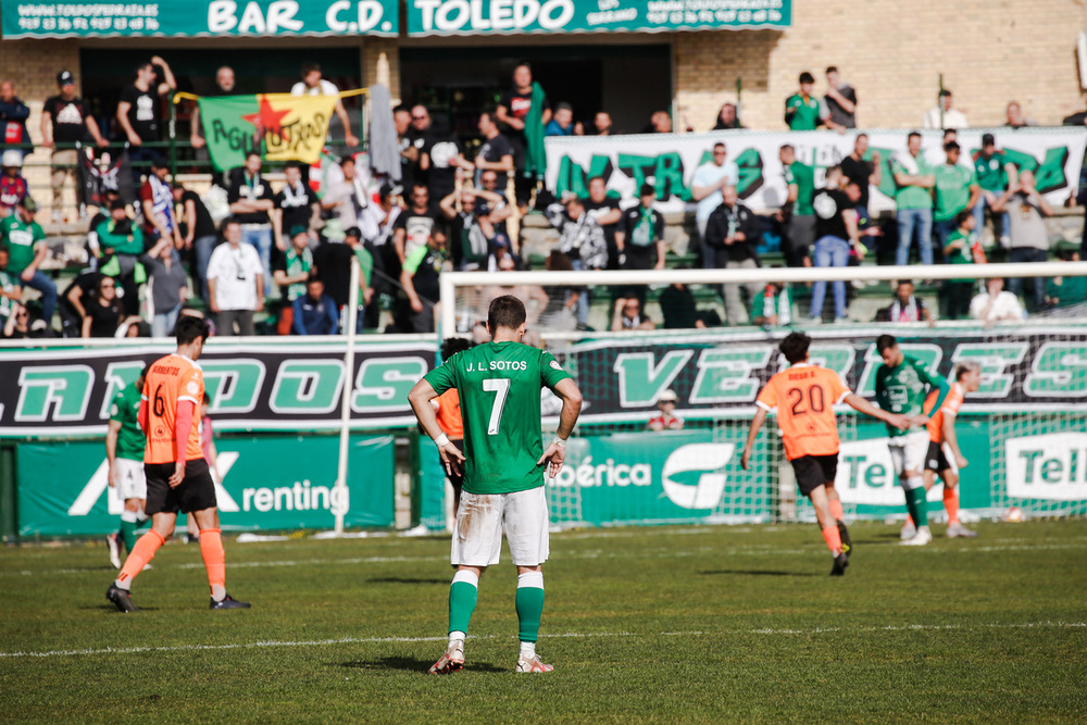 El derbi se lo llevaron los visitantes