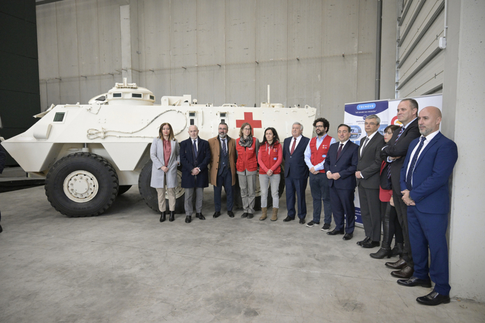 El ministro de Asuntos Exteriores, Unión Europea y Cooperación, José Manuel Albares, durante su visita a Tecnove