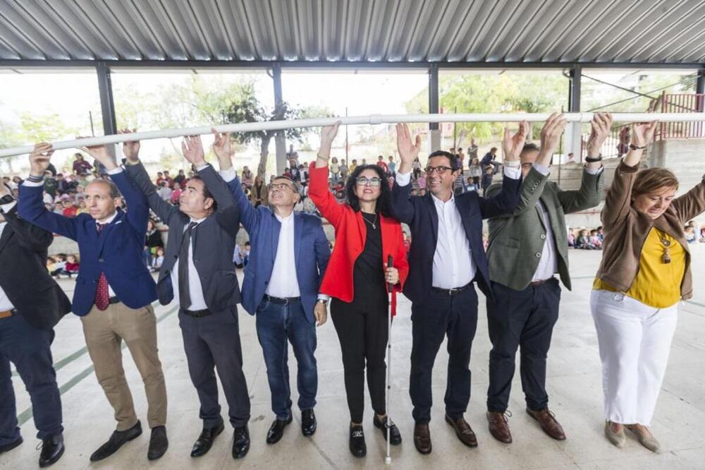 «Podemos ir a la luna, pero nos la jugamos cruzando la calle»