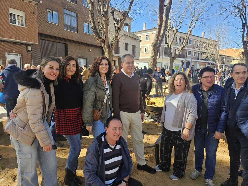 Atracón de migas en Azucaica por la Virgen de la Candelaria