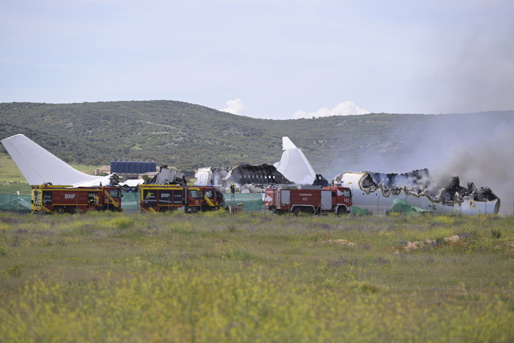 Arde un avión en el aeropuerto de Ciudad Real
