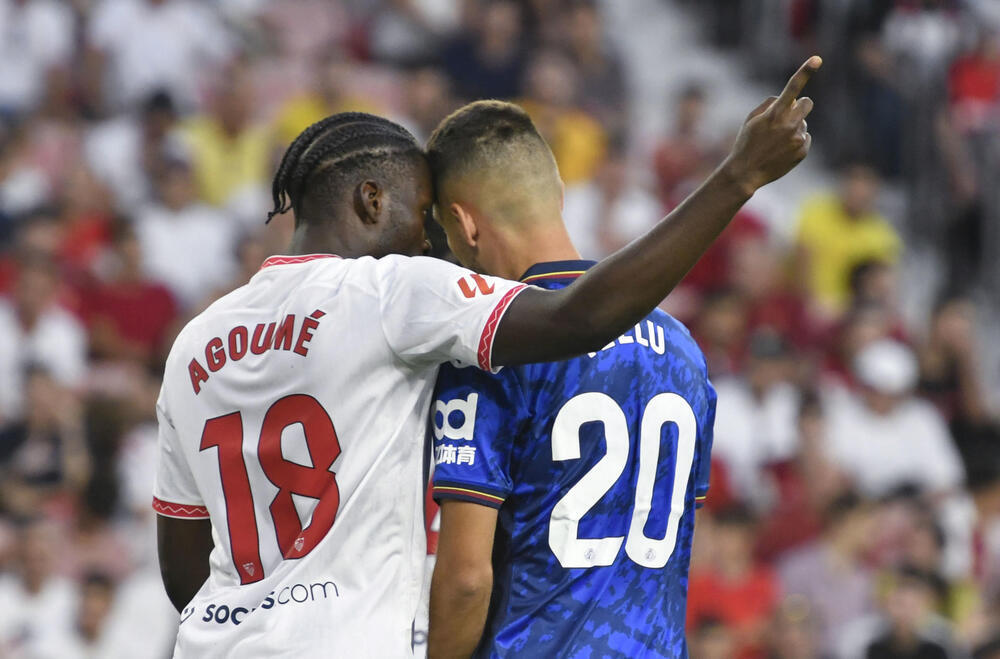 Un gol de Navas da la primera victoria al Sevilla