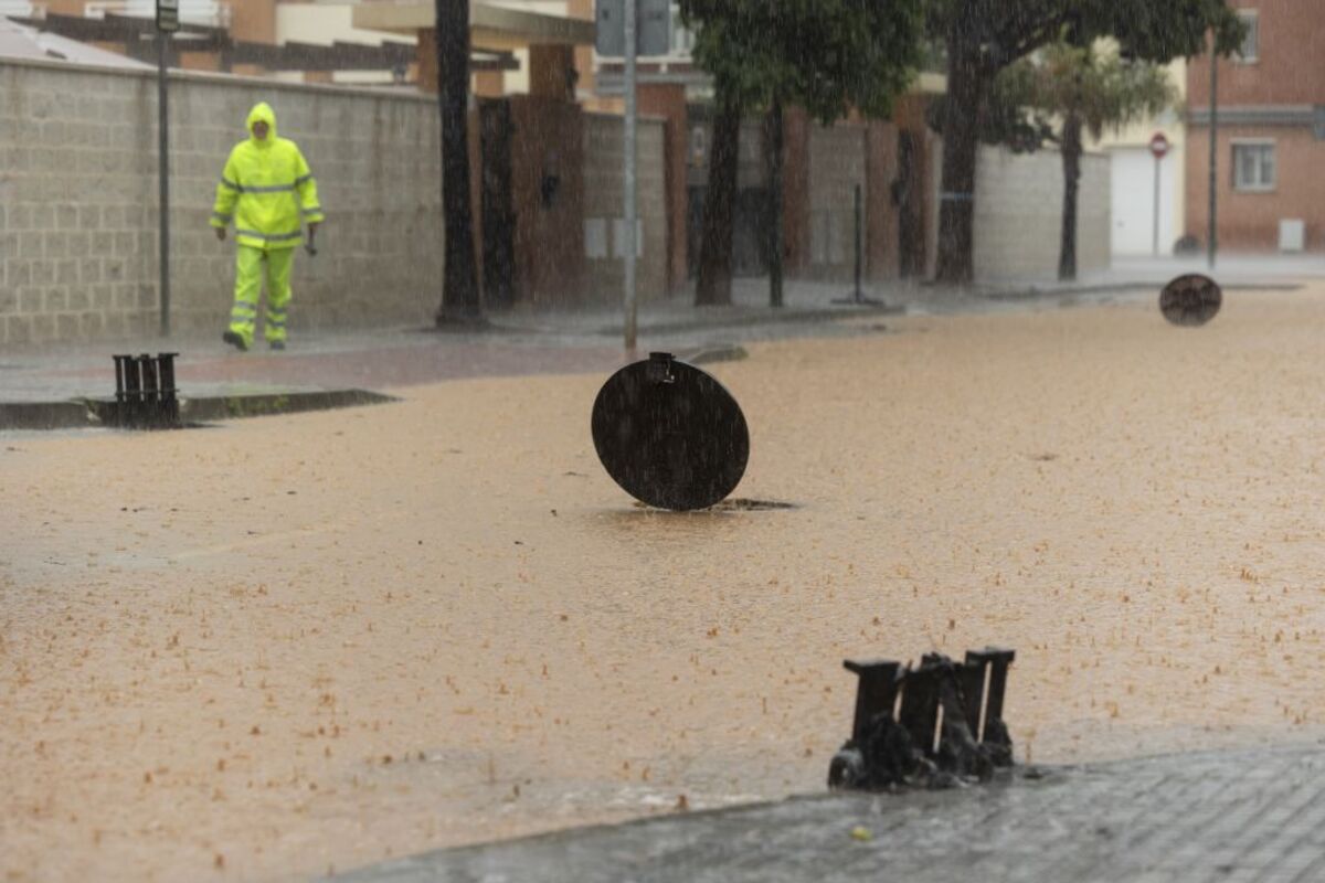 Aviso rojo por fuertes lluvias este miércoles en Málaga y provincia  / DANIEL PÉREZ