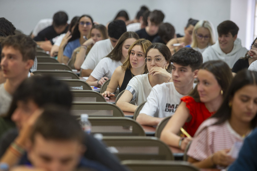 Enfado y malestar por los errores de la EvAU en matemáticas