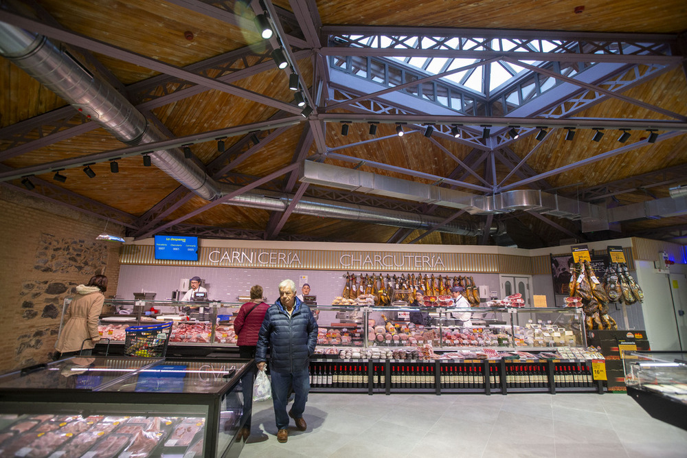 Interior del Mercado de Abastos.