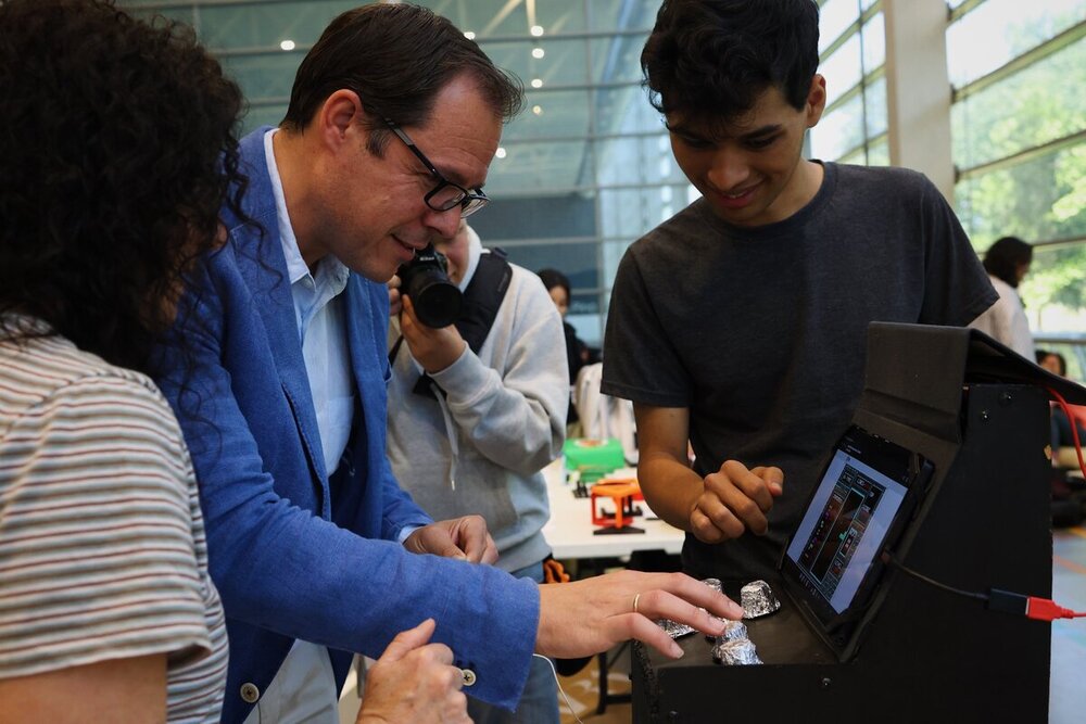 Talento e imaginación en la V Feria de Tecnología