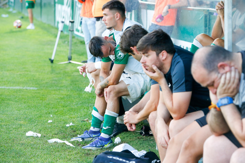 El partido arrancó con un gol de Manu Gavilán, pero acabó con lágrimas