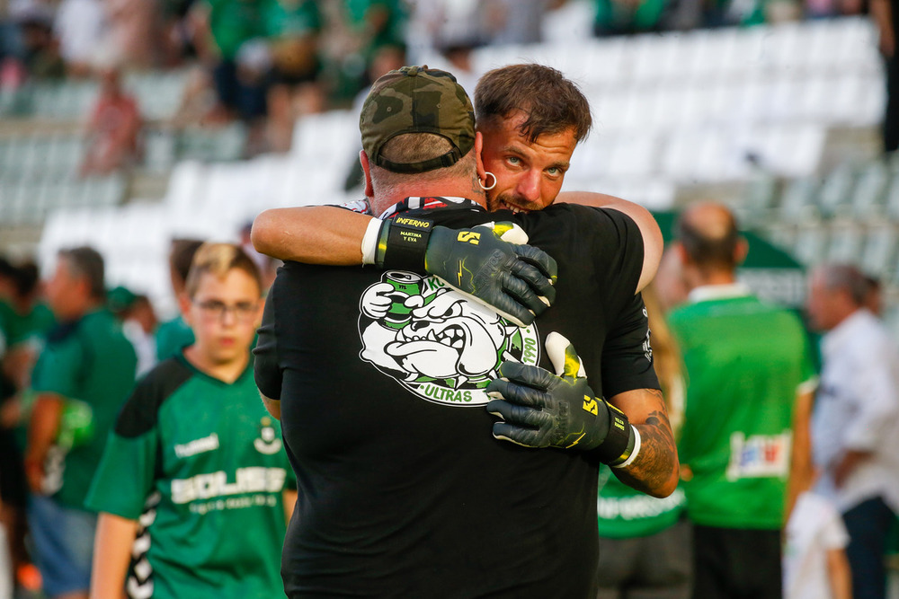 El partido arrancó con un gol de Manu Gavilán, pero acabó con lágrimas