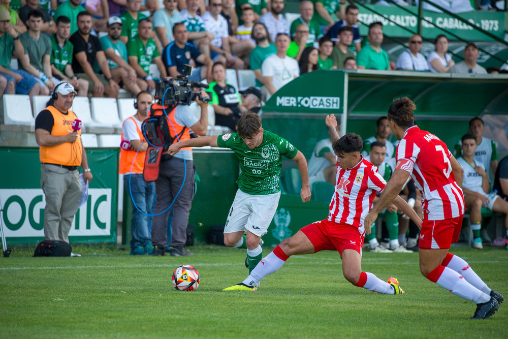 El partido arrancó con un gol de Manu Gavilán, pero acabó con lágrimas