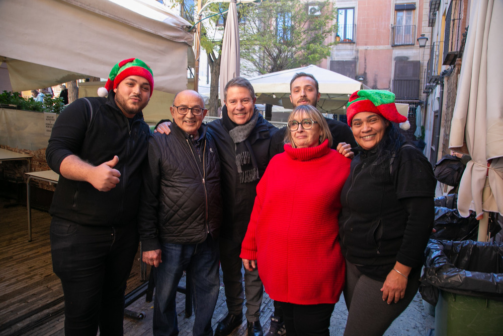 Page no falta a su cita con la migas de Nochebuena