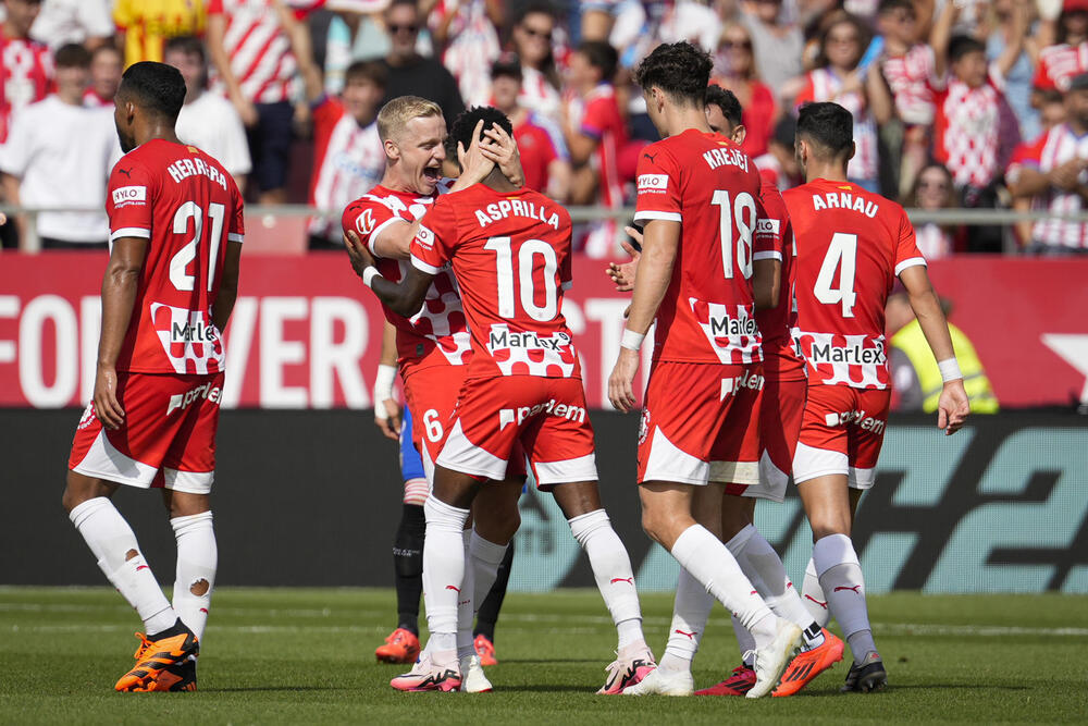 Stuani redondea la tarde de Gazzaniga en el minuto 99