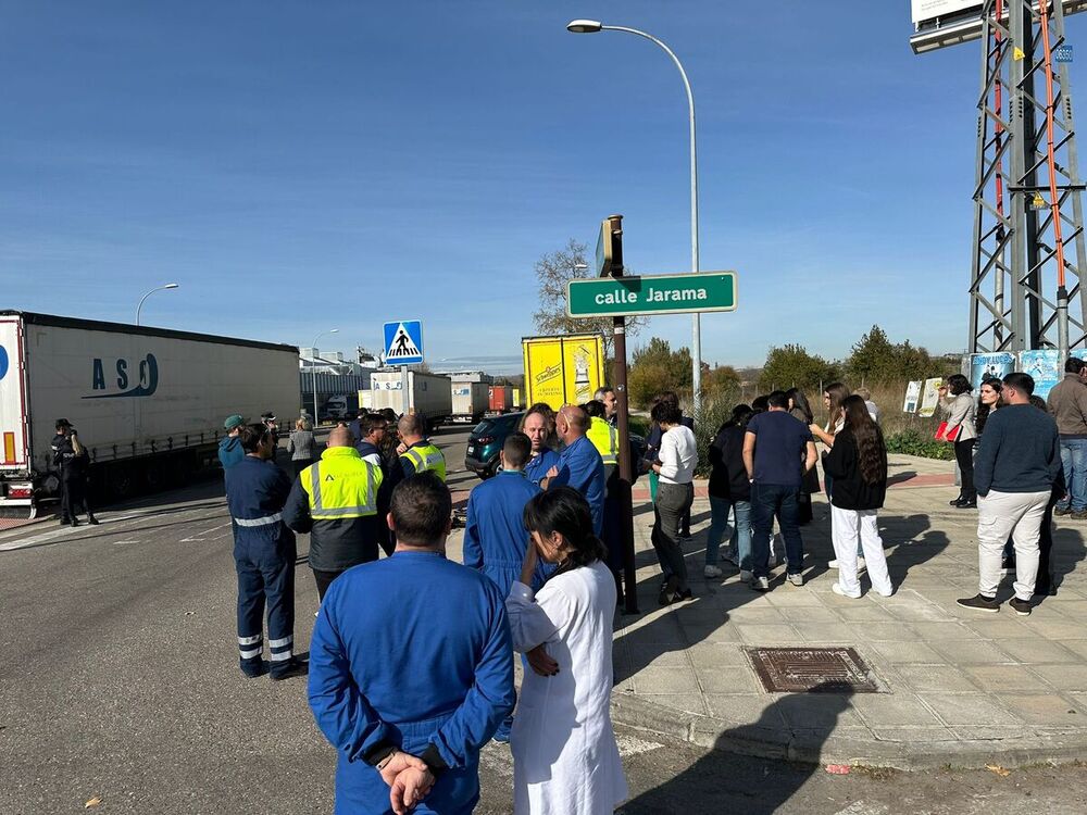 Tres heridos en la explosión de la farmacéutica Alcaliber