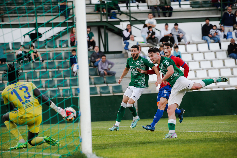 El cuadro verde tardó en abrir el encuentro