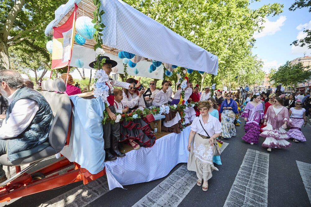 El desfile de San Isidro brilla con una elevada participación