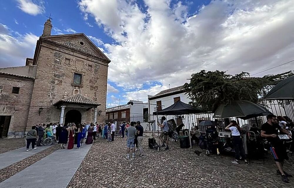 Amor, sentimientos y un pueblo entero de boda