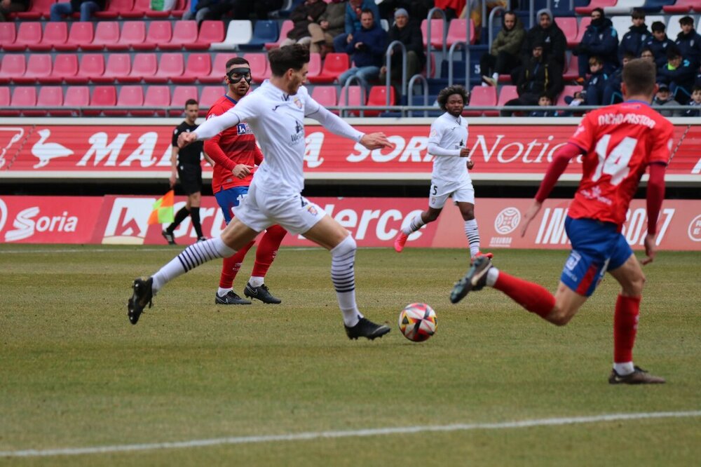 El equipo sagreño se fue con un 0-3 al descanso