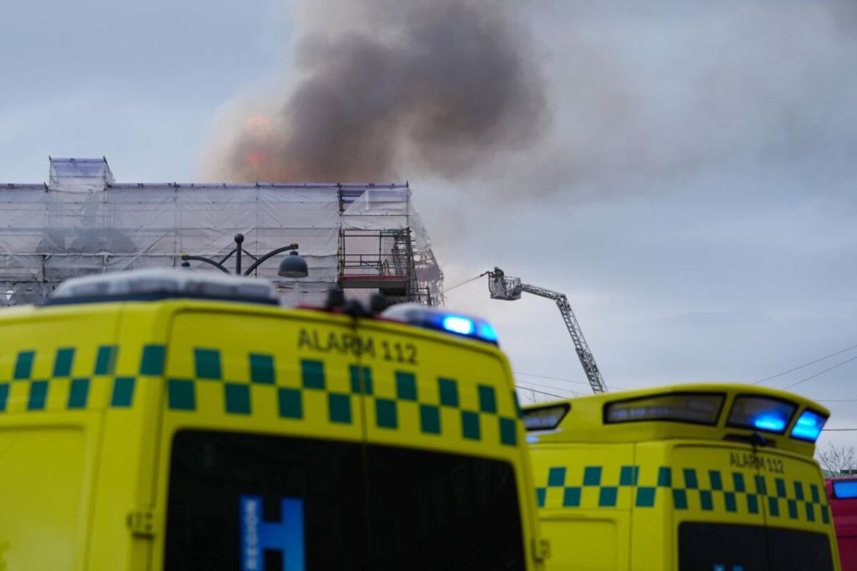 Fire hits historical Stock Exchange building in Copenhagen  / IDA MARIE ODGAARD