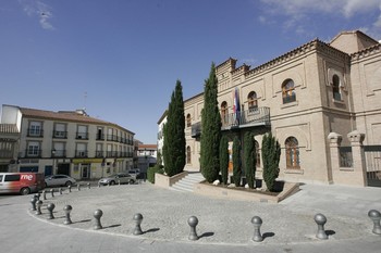 Acusan a Illescas de incumplir y promocionar corridas de toros