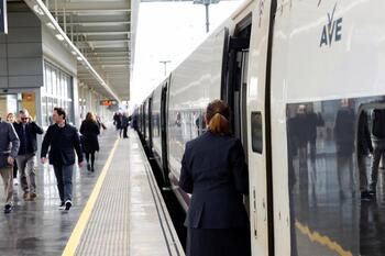 Renfe emite más de 30.000 abonos gratuitos de Media Distancia