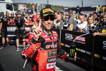 Bautista consigue dos podios en Cremona