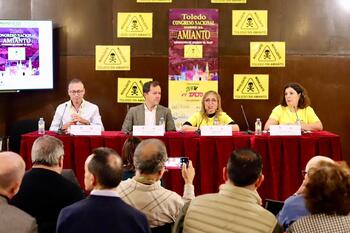 Velázquez anuncia una partida para amianto en los presupuestos