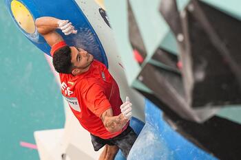 Alberto Ginés finaliza séptimo la final de bloques