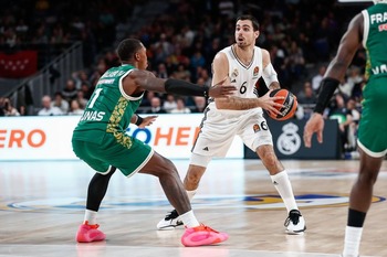 El Zalgiris también aprovecha la irregularidad del Real Madrid