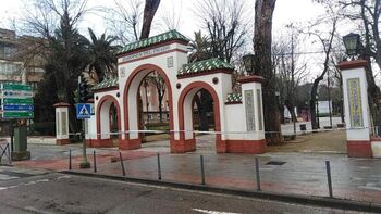 El Ayuntamiento cierra los parques por las rachas de viento