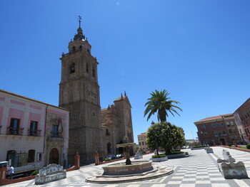 Eventos culturales cerrarán al tráfico la plaza del Pan