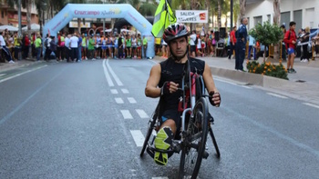 Omar Ortiz pide ayuda para una silla adaptada