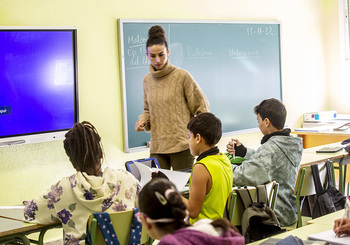 El 28% de los alumnos desfavorecidos supera las expectativas