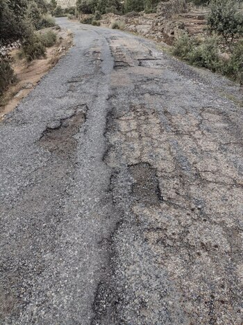 Sin solución para la surrealista carretera fantasma