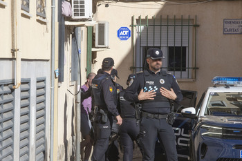 Prisión provisional para el que quemó la puerta de su vecina