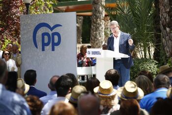 Feijóo pide que el voto de centroderecha se concentre en el PP