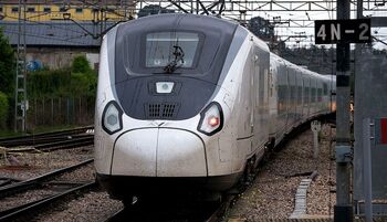 Solo cuatro de cada 10 trenes Avril llegan en hora a su destino