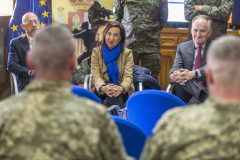 Ucrania condecora en Toledo a 34 militares españoles