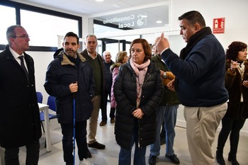 Cedillo inaugura el centro de salud de Yunclillos