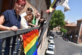 El PSOE presenta una declaración institucional por el Orgullo